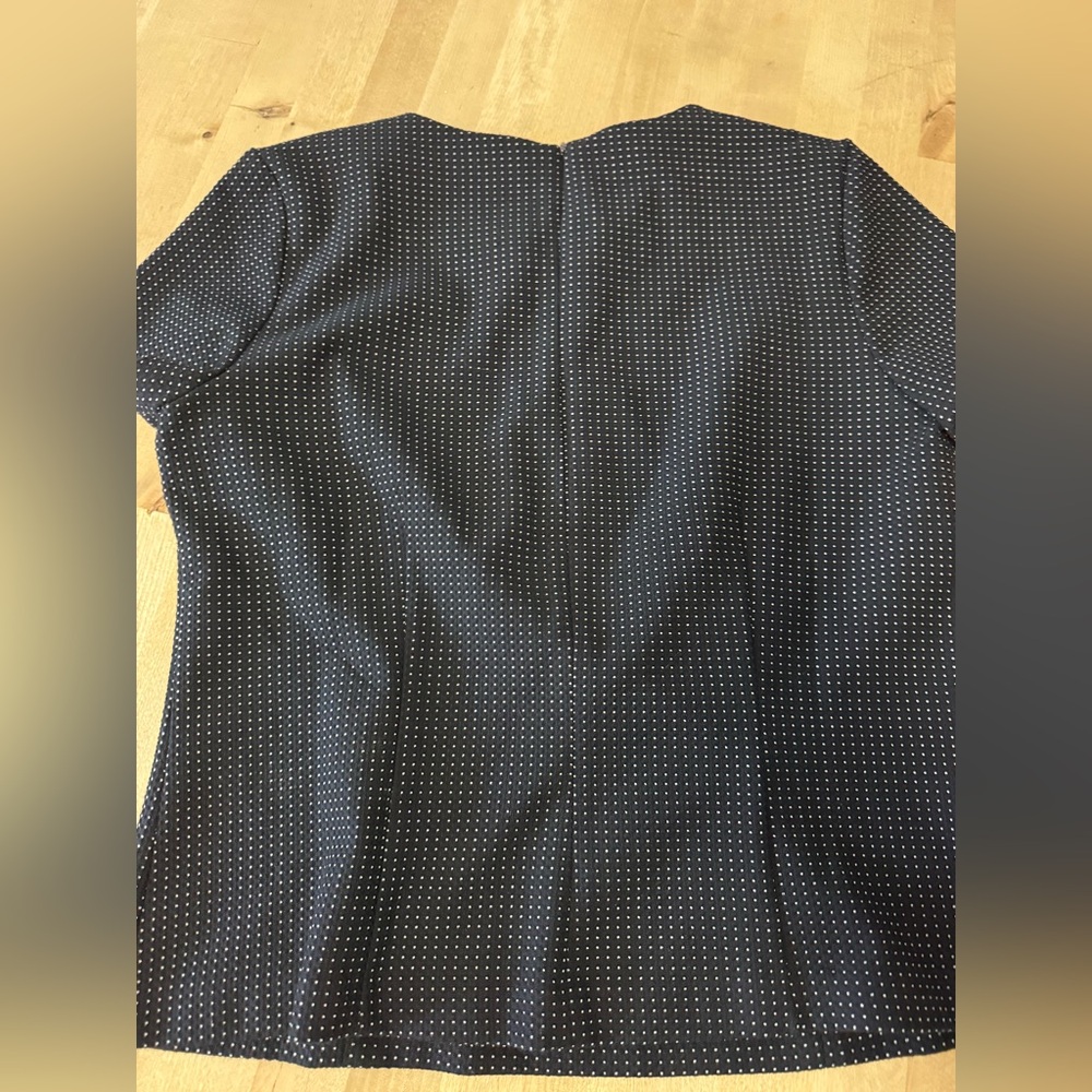 J. McLaughlin Gina Black Boxy polka dot blouse - Picture 5 of 6